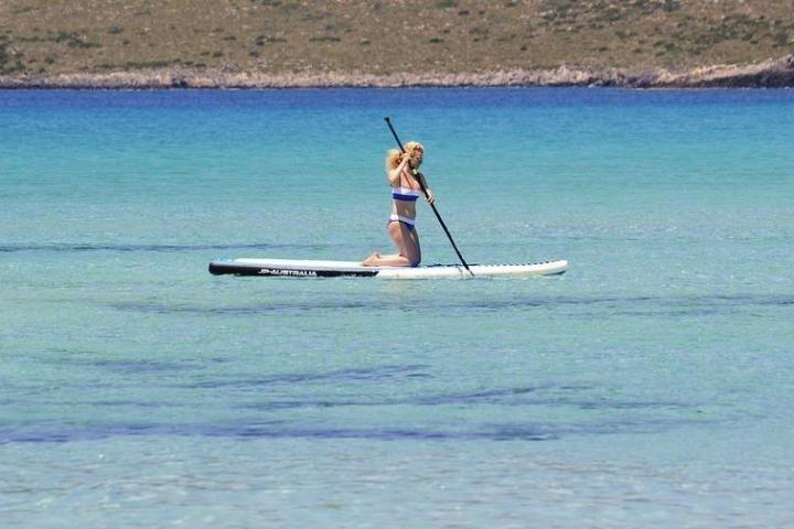 a small boat in a body of water